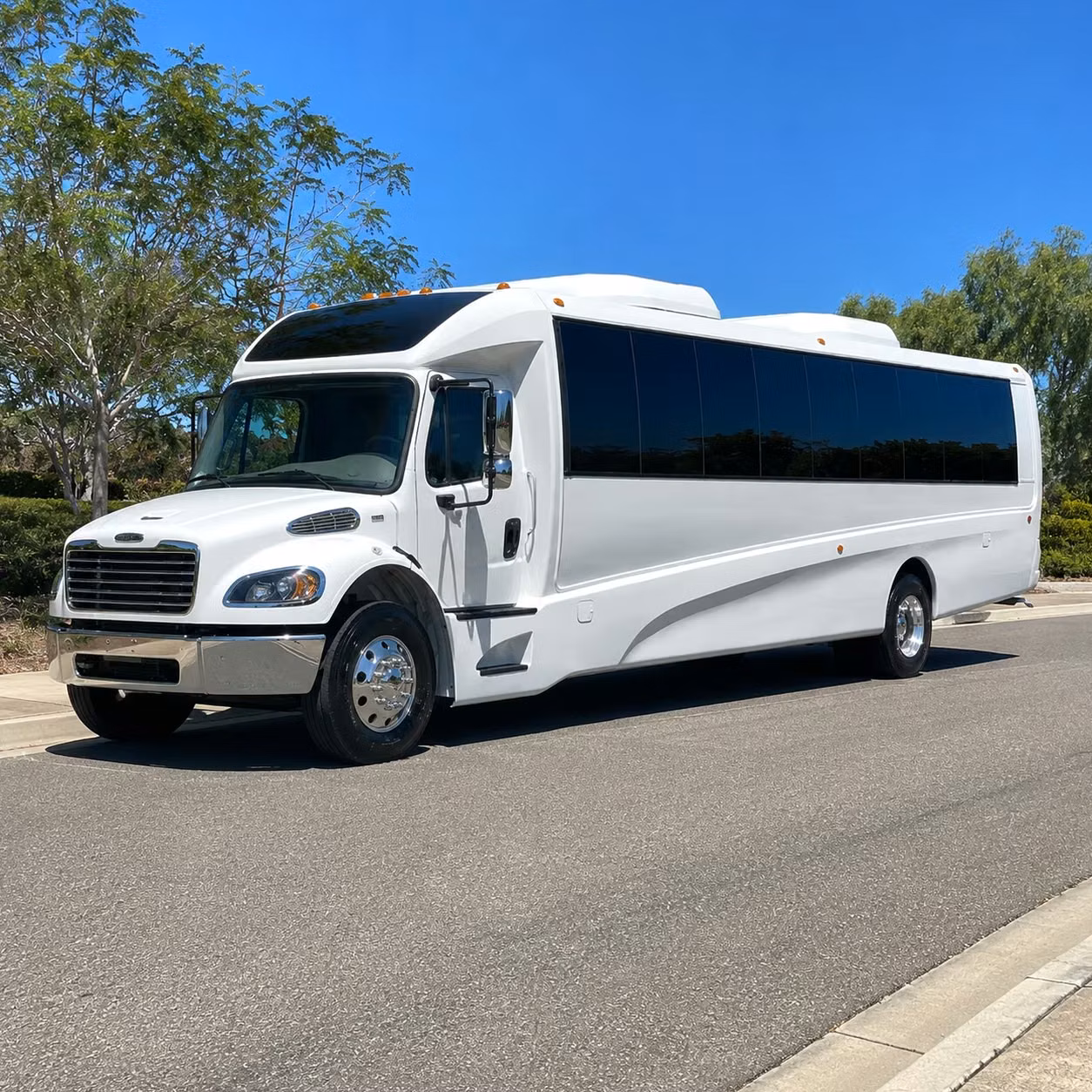 25 passenger minibus