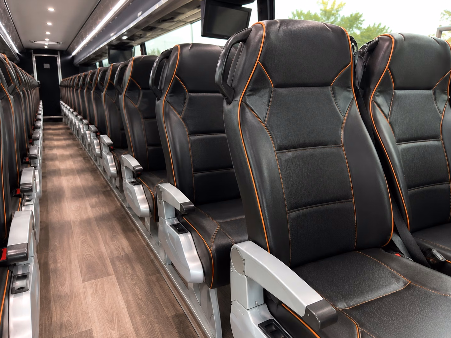 charter buses to petco park snapdragon stadium and san diego s biggest venues
