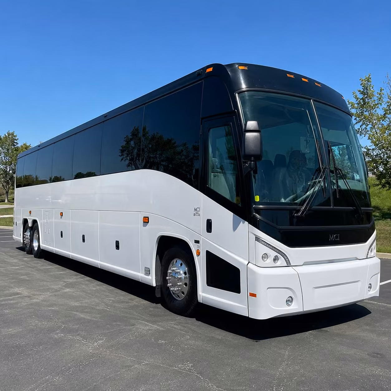 john wayne airport is a smart option for carlsbad groups heading to orange county